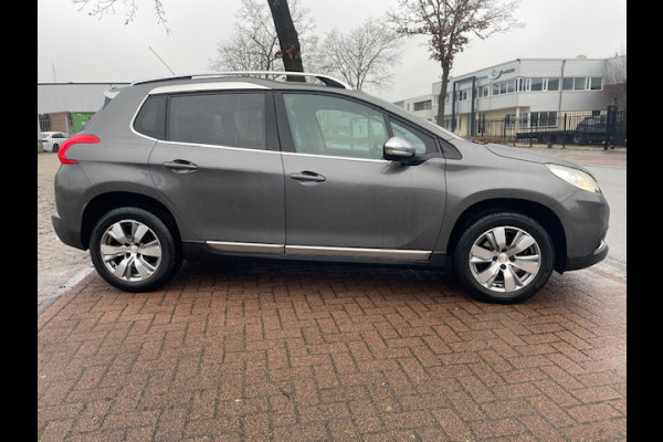 Peugeot 2008 1.2 PureTech Allure 129.000km Airco/ECC,Navigatie,Panoramadak