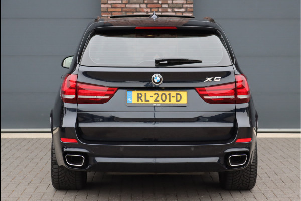 BMW X5 xDrive40d High Executive 7pers. Aut8 | M-Sportpakket | Panoramadak | ACC | Trekhaak | Soft-Close | Driving Assistant Plus | Adaptieve LED Koplampen | HUD | Memory |