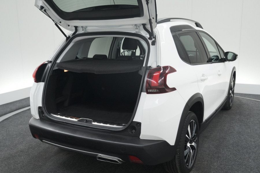 Peugeot 2008 PureTech 110 EAT6 GT Line | Panoramadak | Camera | Navigatie | Apple Carplay