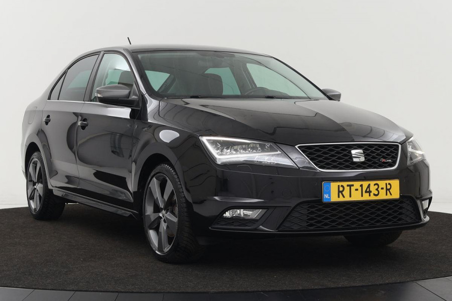 Seat Toledo 1.4 TSI FR Intens | 1e eigenaar | Stoelverwarming | Camera | Trekhaak | Carplay | Full LED | Leder/Alcantara | Navigatie | Climate control | Cruise control