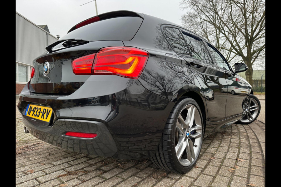 BMW 1 Serie 118d 2017 M-SPORT PAKKET DAKRAAM VOL-LEER LUX HARMAN KARDON