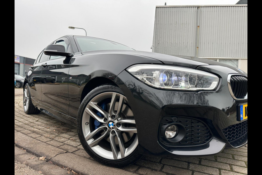 BMW 1 Serie 118d 2017 M-SPORT PAKKET DAKRAAM VOL-LEER LUX HARMAN KARDON