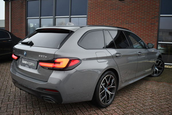 BMW 5 Serie Touring 530e xDrive M-Sport Pano Comf+Ventilatie HUD H/K Laser 19inch