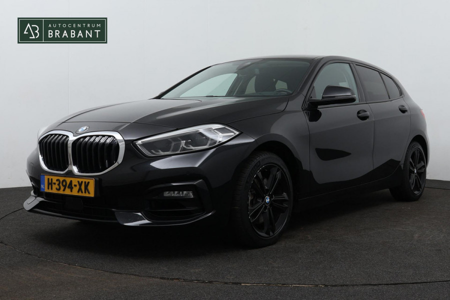 BMW 1-serie 118i Executive Edition SportLine AANBIEDING!(NL-auto, Dealer ondH, Navi-groot, Carplay/ Android, PDC V+A, Cruise, Etc)