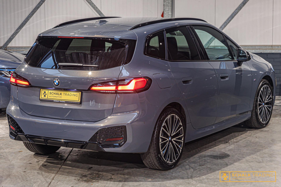 BMW 2 Serie 218i Active Tourer Full Options|M-sport|Cam|Trekhaak|H&K