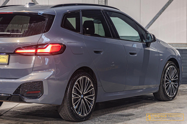 BMW 2 Serie 218i Active Tourer Full Options|M-sport|Cam|Trekhaak|H&K