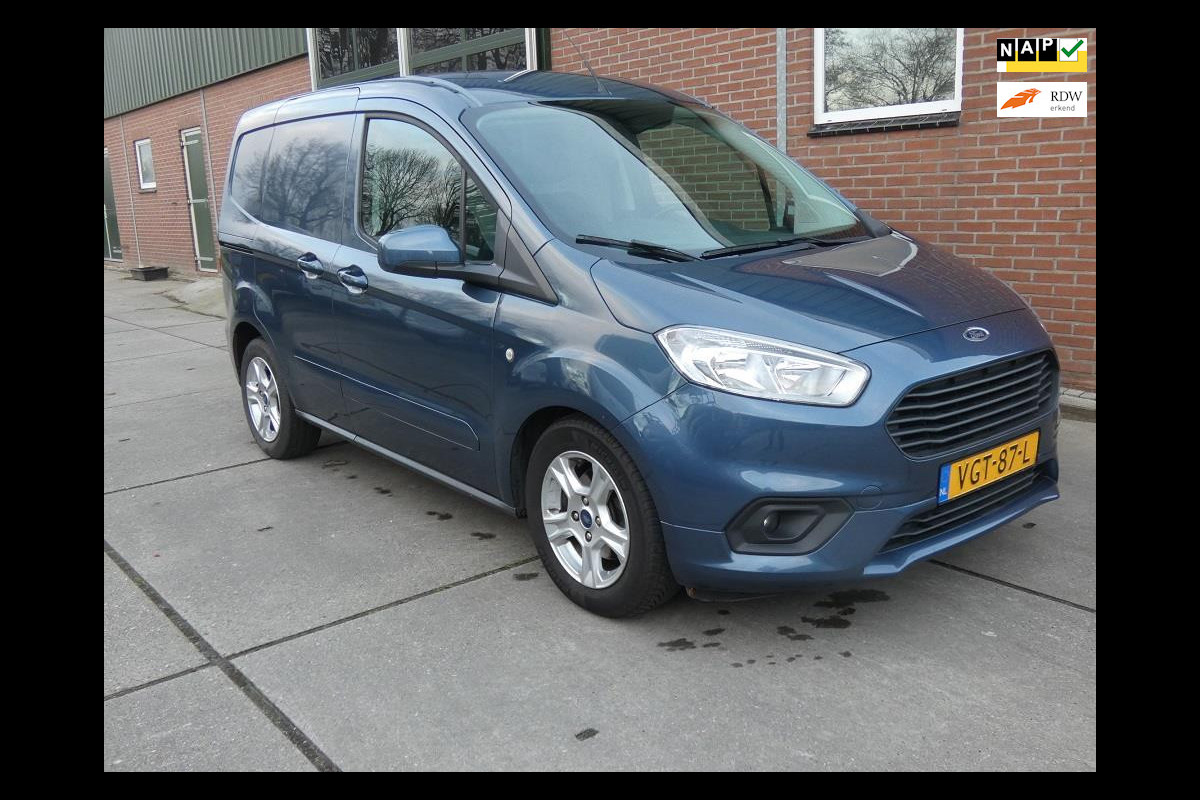 Ford Transit Courier 1.0 Limited EcoBoost S&S*navi/camera*