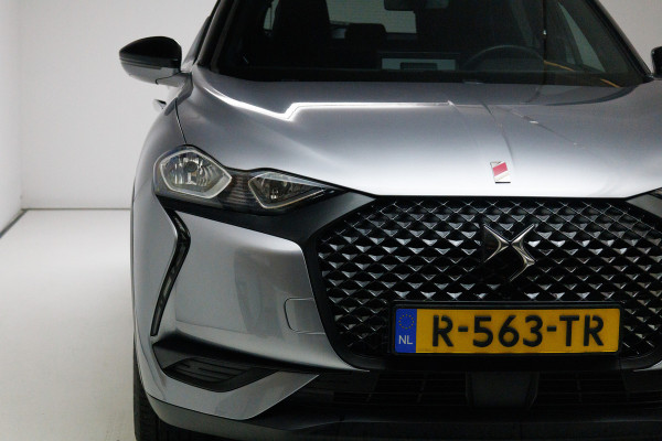 DS DS 3 Crossback 1.2 Performance Line 100 PK Navigatie, 17"LMV Zwart, PDC, Cruise, Extra getint glas