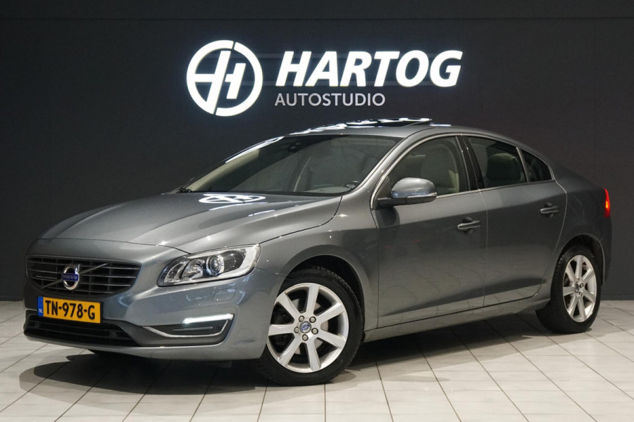 Volvo S60 2.0 T5 Summum 245PK + SCHUIFDAK / AFN. TREKHAAK / LEDER /