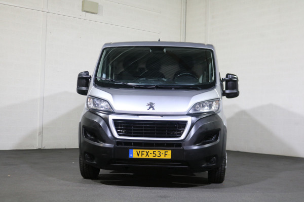 Peugeot Boxer 2.2 BlueHDi 140pk Airco Navigatie Camera