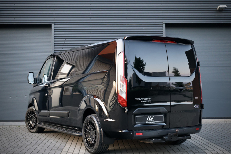 Ford Transit Custom 300 2.0 TDCI L2H1 AUT | Nieuwstaat | Camera | CarPlay | Lane Assist | Trekhaak | PDC V+A | 3-Zitter | Airco | AV Edition | 12 maanden garantie