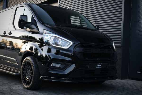 Ford Transit Custom 300 2.0 TDCI L2H1 170 PK AUT | Camera | CarPlay | Trekhaak | Lane Assist | Stoelverwarming | PDC V+A | 3-Zitter | Airco | AV Edition | 12 maanden garantie