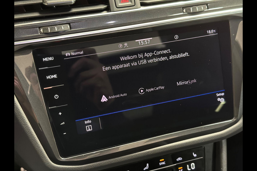 Volkswagen Tiguan 2.0 TSI 4Motion R-Line | Standkachel | trekhaak | Harman/Kardon | keyless | sfeerverlichting