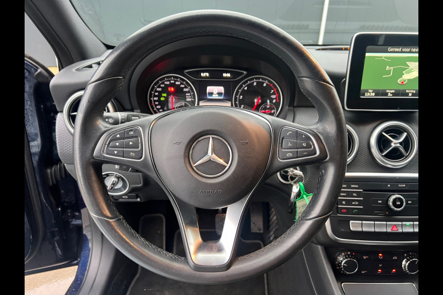 Mercedes-Benz A-Klasse 180 Lease Edition Plus | Cruise + Navi + Dealeronderhouden