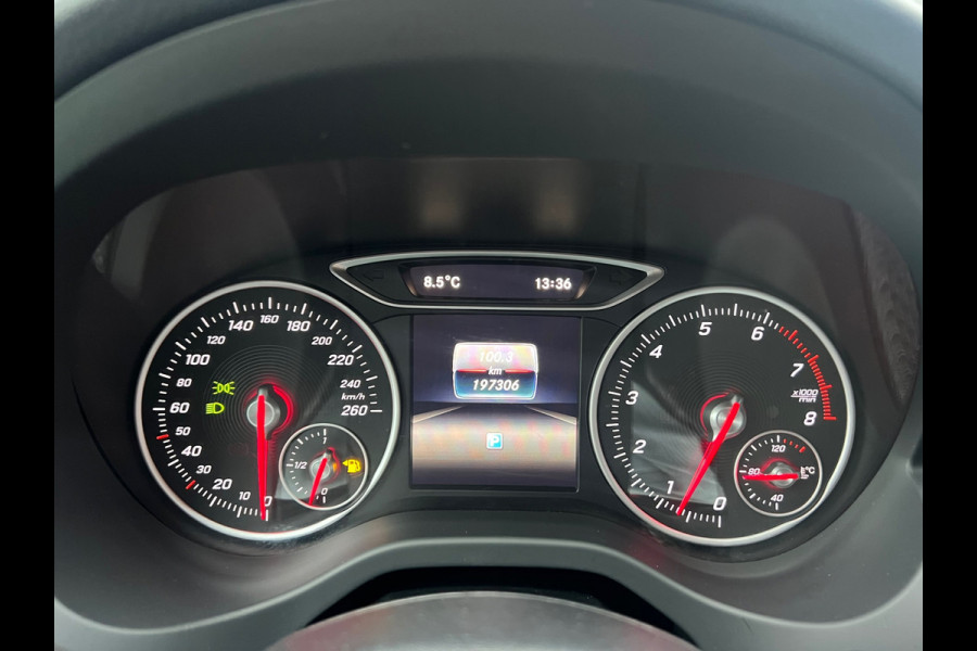 Mercedes-Benz A-Klasse 180 Lease Edition Plus | Cruise + Navi + Dealeronderhouden