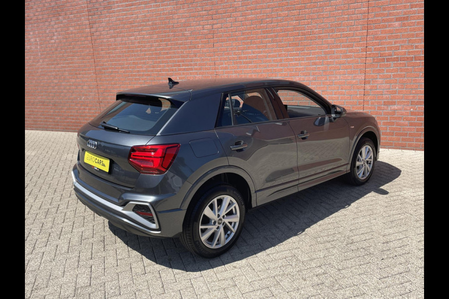 Audi Q2 35 TFSI S-Line Edition | Navigatie | Apple Carplay / Android auto | Camera | Climate Control | Electrische kofferbak | Adaptive Cruise control | Parkeer sensoren