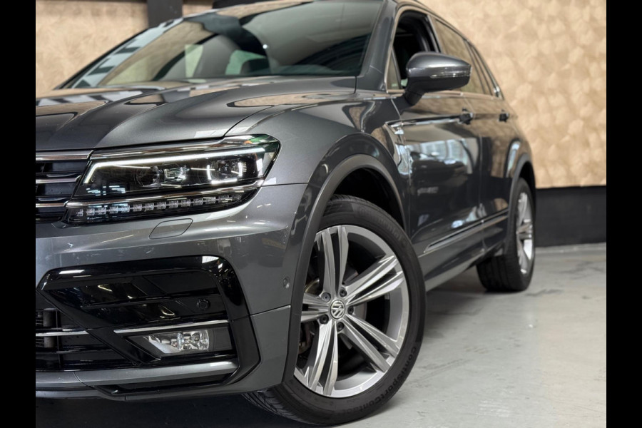 Volkswagen Tiguan 2.0 TSI 4Motion Highline R line | pano | keyless | ACC | virtual | Trekhaak