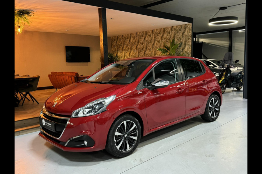 Peugeot 208 1.2 PureTech Style Garantie Cruise Clima PDC Stoelverw Rijklaar