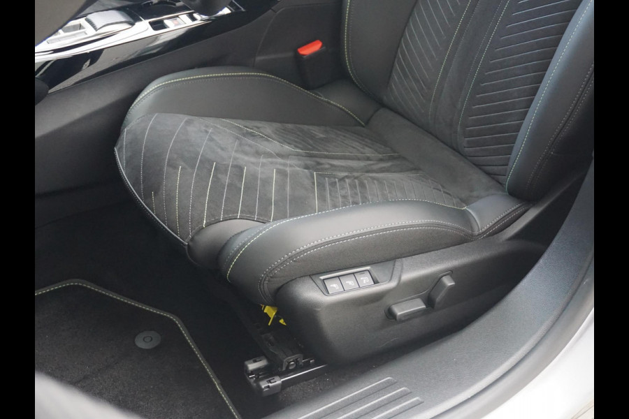 Peugeot 2008 1.2 PureTech 130 GT Leder Alcantara interieur