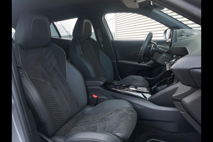 Peugeot 2008 1.2 PureTech 130 GT Leder Alcantara interieur