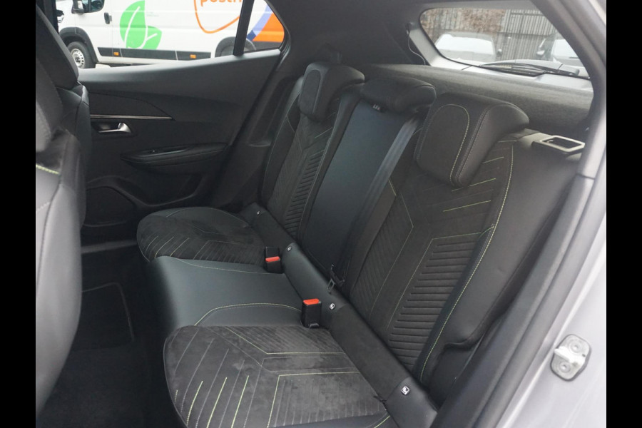 Peugeot 2008 1.2 PureTech 130 GT Leder Alcantara interieur