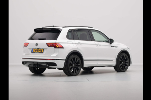 Volkswagen Tiguan 1.5 TSI 150pk DSG R-Line Blackstyle Panorama Leder Harman Kardon Side Assist 43