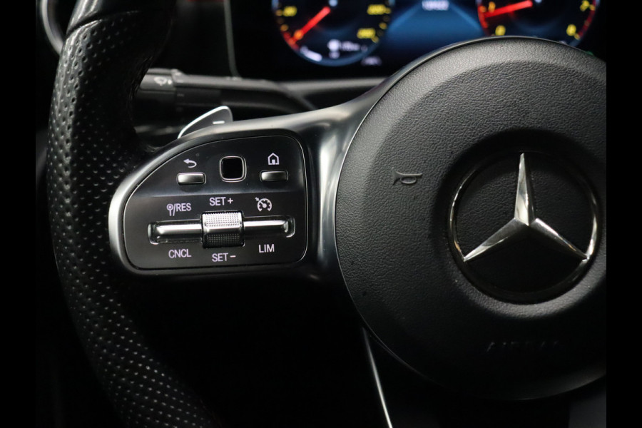 Mercedes-Benz A-Klasse 200 AMG Sport [CAMERA, APPLE CARPLAY, ANDROID, STOELVERWARMING, PDC V+A, CRUISE, CLIMATE, NIEUWSTAAT]