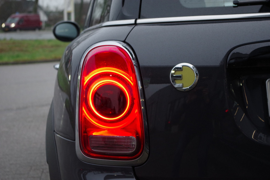 MINI Countryman 2.0 Cooper S E 225 PK ALL4 Chili PHEV, Panoramadak, LED, Leder, Keyless, Navigatie, Cruise Control