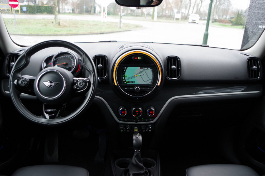 MINI Countryman 2.0 Cooper S E 225 PK ALL4 Chili PHEV, Panoramadak, LED, Leder, Keyless, Navigatie, Cruise Control