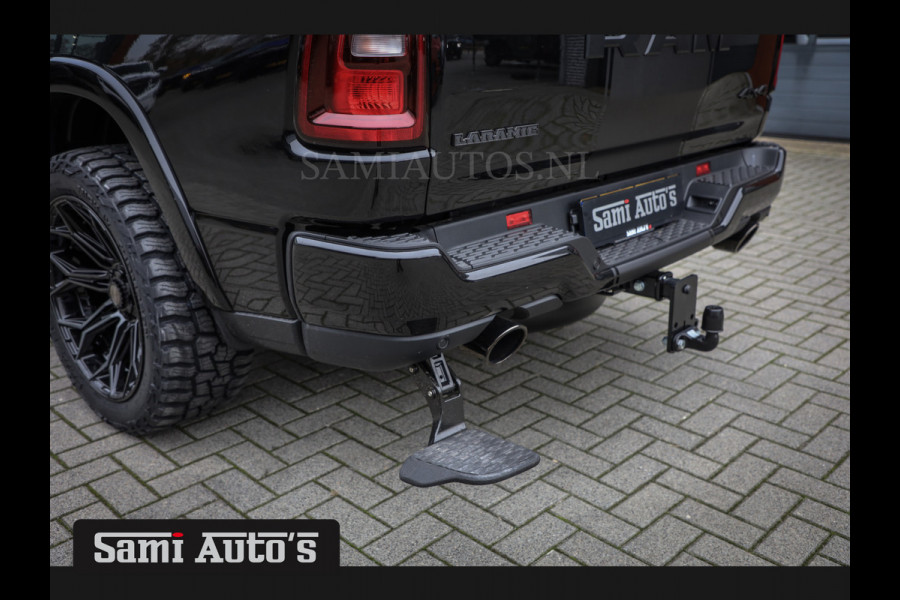 Dodge Ram PREMIUM NIGHT EDITION | MAY 2025 BOM VOL + 14.4 INCH SCHERM | LUCHTVERING | HUD | HURRICAN 420PK 636 Nm | PRIJS MET LPG EN COVER DUBBELE CABINE | PICK UP | 5 PERSOONS | DC | GRIJSKENTEKEN | VOORRAAD NR 2288 - 4952