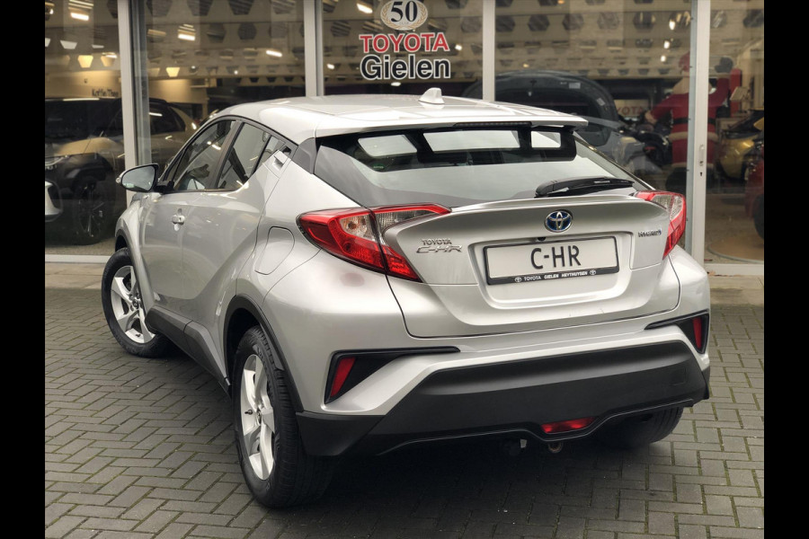 Toyota C-HR 1.8 Hybrid Active | Trekhaak, Navigatie, Parkeercamera, Lichtmetalen velgen, Climate control, Adaptive cruise control