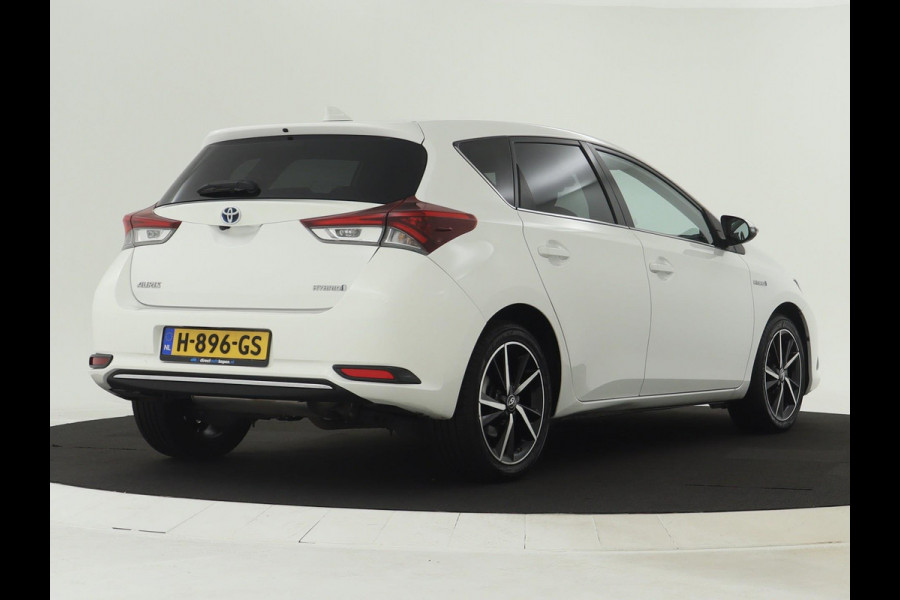 Toyota Auris 1.8 Hybrid Volcano Edition NAVI | Stoelverwarming | Camera