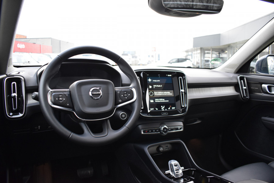 Volvo XC40 T3 164PK Automaat Inscription | Lighting Pack | Apple Carplay | 360° Camera |