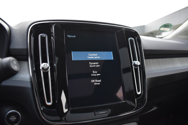 Volvo XC40 T3 164PK Automaat Inscription | Lighting Pack | Apple Carplay | 360° Camera |