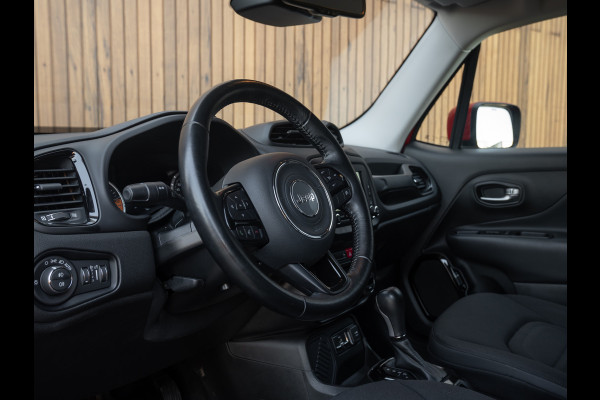 Jeep Renegade 1.4 MultiAir Limited | Automaat | Trekhaak | Cruise | NL-auto | Navigatie