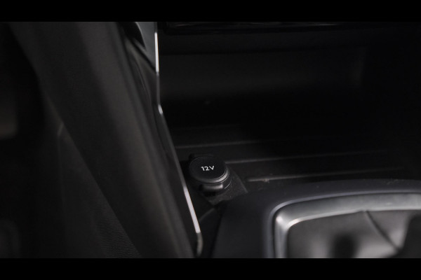 Peugeot 2008 PureTech 130 Allure Pack | Trekhaak | Camera | Apple Carplay | Parkeersensoren