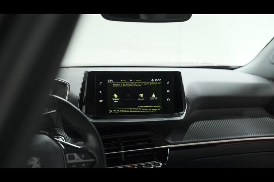 Peugeot 2008 PureTech 130 Allure Pack | Trekhaak | Camera | Apple Carplay | Parkeersensoren