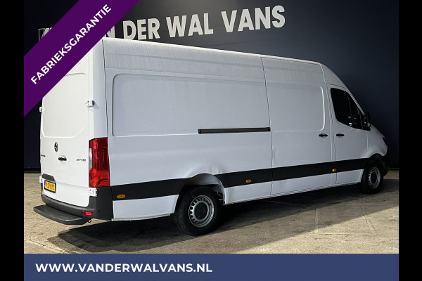 Mercedes-Benz Sprinter 317 CDI 170pk L3H2 Fabrieksgarantie Euro6 Airco | Camera | Apple Carplay | Android Auto Cruisecontrol, Parkeersensoren, Bijrijdersbank, Stoelverwarming, MBUX