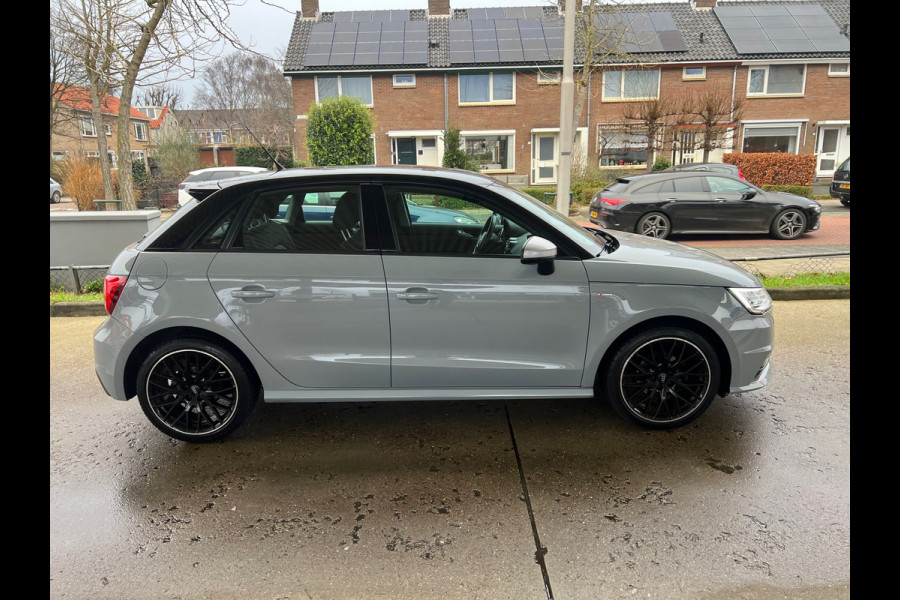 Audi A1 SPORTBACK 1.0 TFSI Advance Sport S-LINE-NAVI-LED-PDC