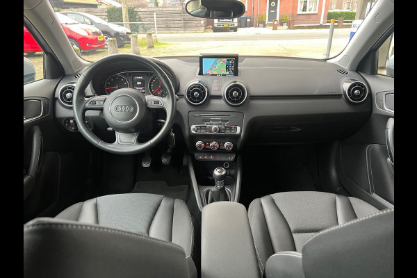 Audi A1 SPORTBACK 1.0 TFSI Advance Sport S-LINE-NAVI-LED-PDC