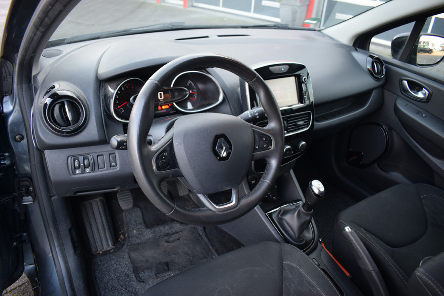 Renault Clio Estate 0.9 TCe Limited | Navi | Cruise | Airco | 16” LM