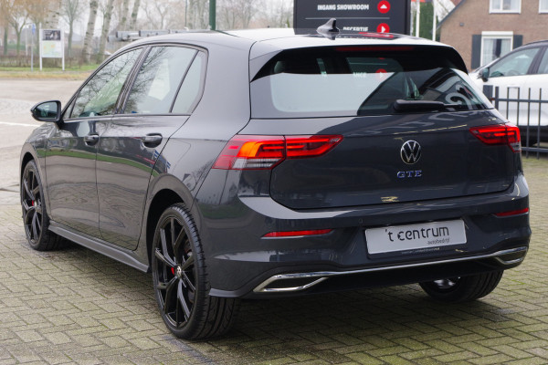 Volkswagen Golf 1.4 eHybrid GTE 245 PK PHEV, Navigatie, DAB+, Carplay