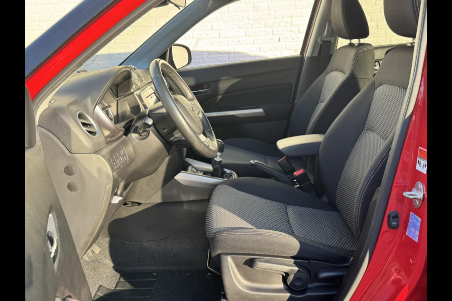 Suzuki Vitara 1.4 Boosterjet Select Smart Hybrid Adaptieve cruise Stoelverwarming Achteruitrijcamera DAB radio