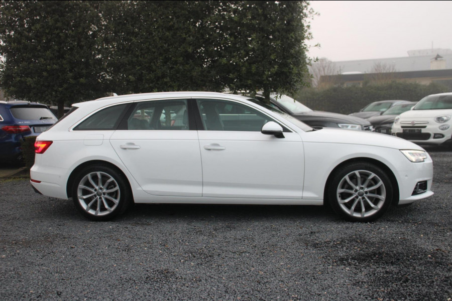 Audi A4 Avant 2.0 TFSI ultra Design Pro Line Plus 190 PK Aut. Trekhaak 360 Camera Virtual Matrix 18''