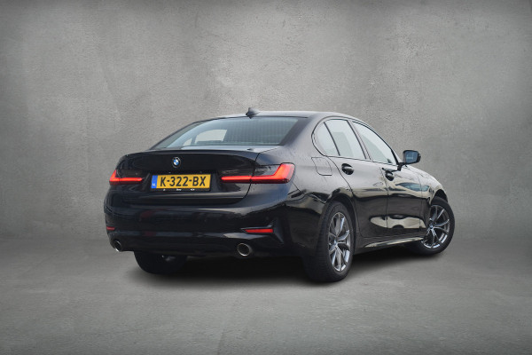 BMW 3 Serie 318i Executive Edition | Trekhaak | Half Leer | Virtual | CarPlay