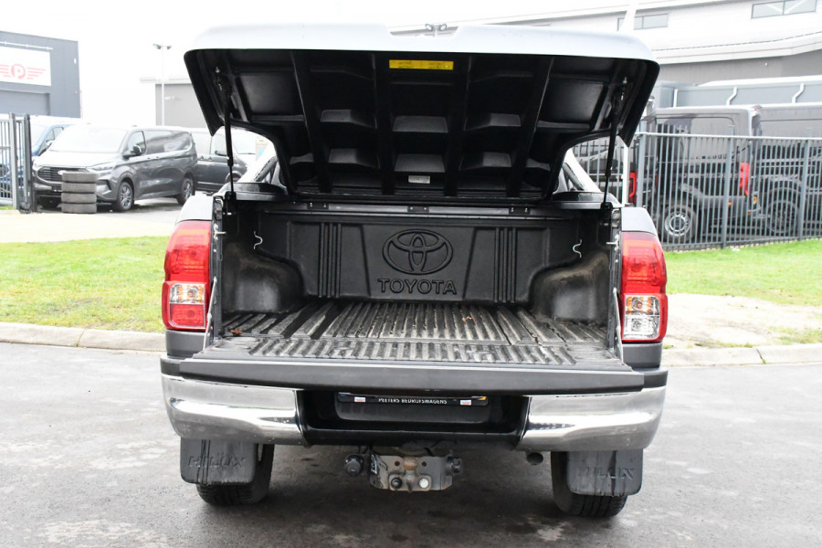 Toyota Hilux 2.4 D-4D-F Professional Camera, Cruise, Automaat, 150PK, 4X4, Leder, Trekhaak, UNIEK!