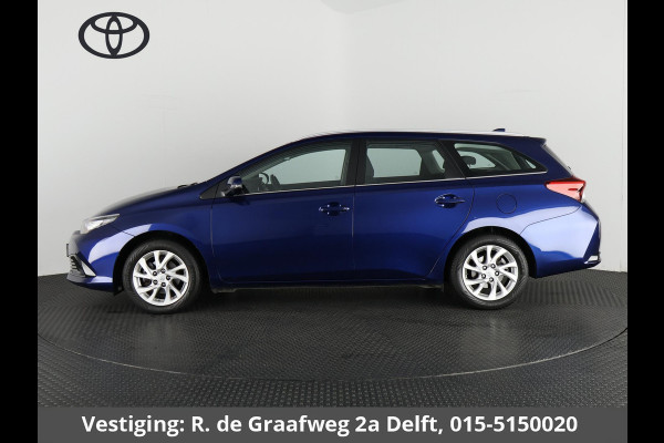 Toyota Auris Touring Sports 1.2T Energy | 1.300 kg trekgewicht | Camera | Cruise control |