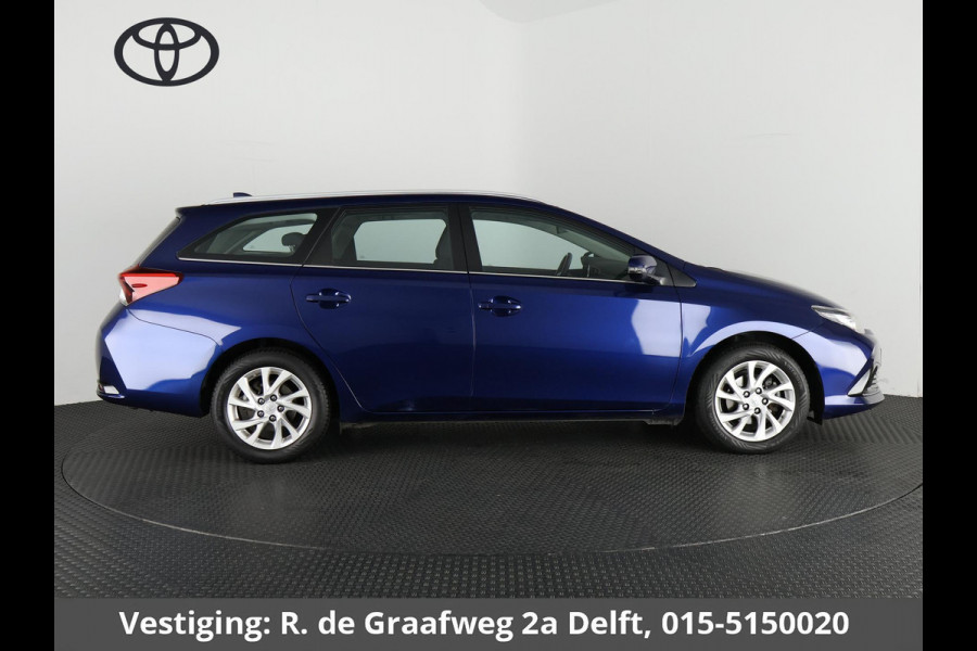 Toyota Auris Touring Sports 1.2T Energy | 1.300 kg trekgewicht | Camera | Cruise control |