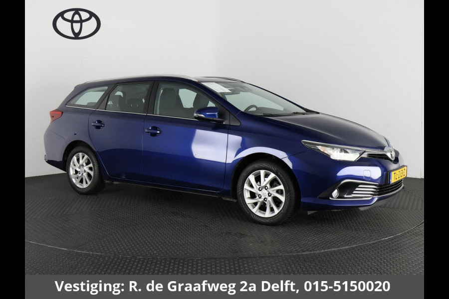 Toyota Auris Touring Sports 1.2T Energy | 1.300 kg trekgewicht | Camera | Cruise control |