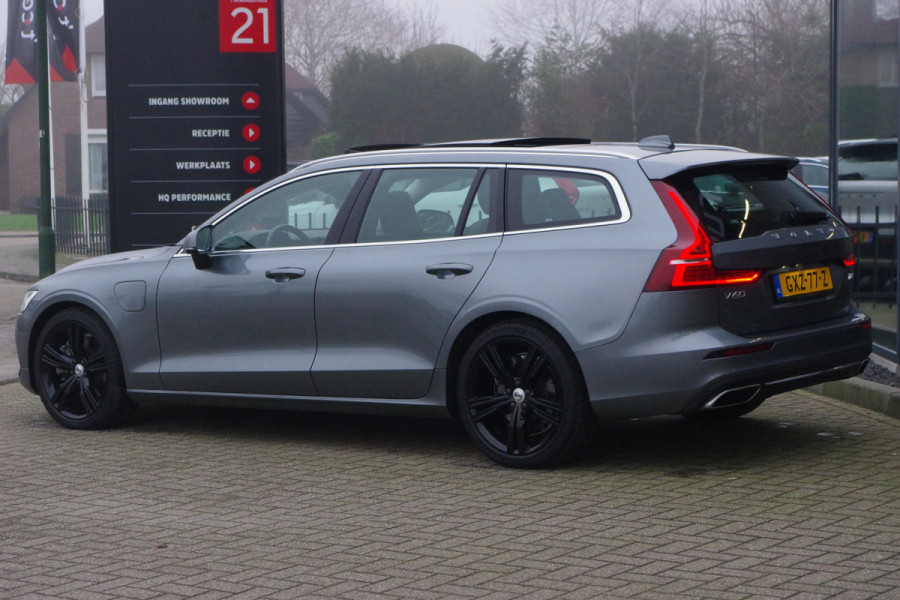 Volvo V60 2.0 T8 Twin Engine 390 PK AWD Inscription, Panoramadak, Leder, Camera